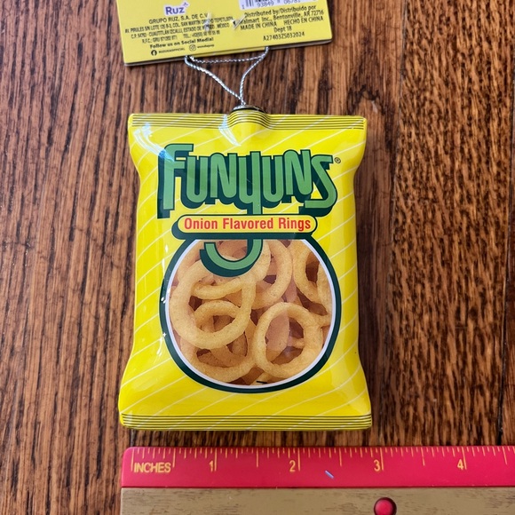 Ruz 2024 Funyuns Ornament NWT - Picture 4 of 4